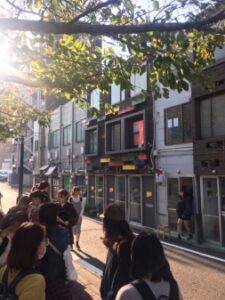 「旅する人の観光学」で校外研究を実施しました