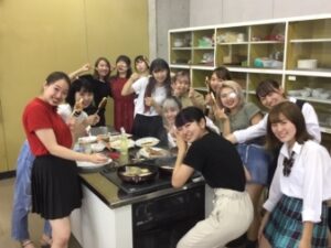 国際理解Ⅱ「世界の女性とわたしたち」で調理実習を行いました