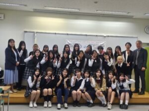 韓国の松峴女子高校の皆さんが来校しました